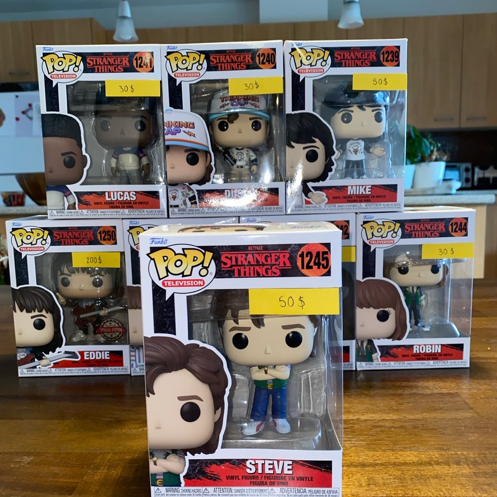 All collection S4 Stranger Things Funko Pop+Eddie Special Edition -Without Max - Picture 7 of 9